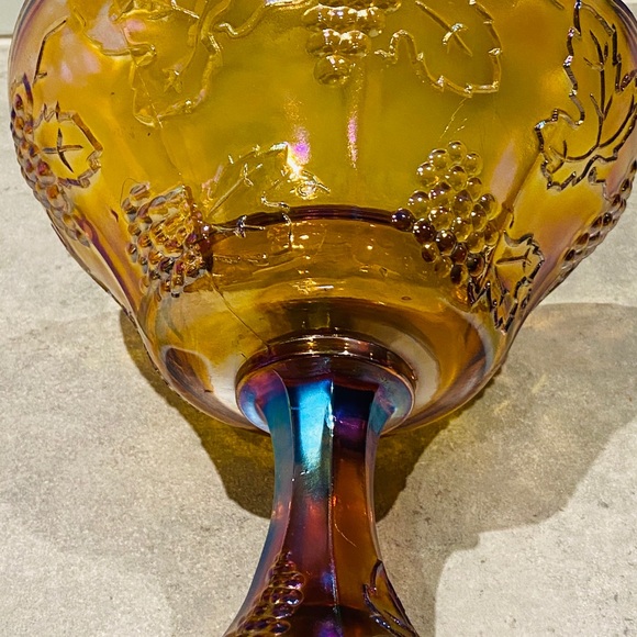 Carnival glass marigold centrepiece glass vase - Picture 9 of 9